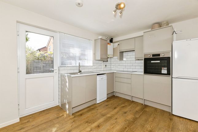 23, Easby Way, Reading photo 4