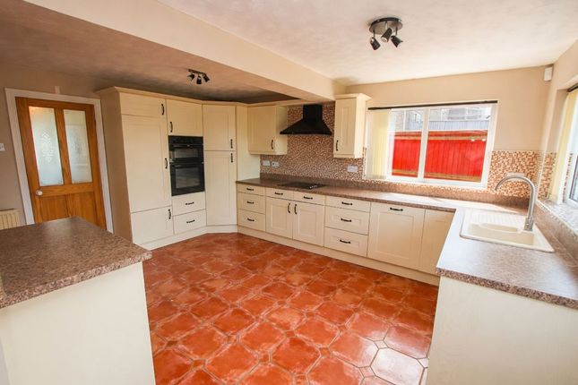 8, Longleat Drive, Louth photo 3