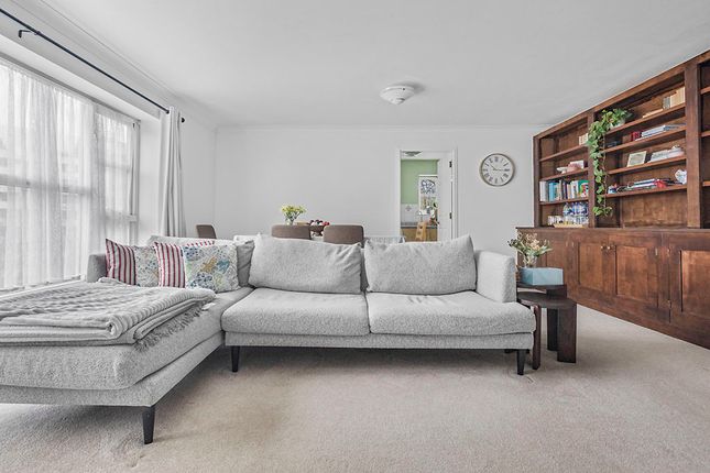33 , Gloucester Terrace, London photo 4