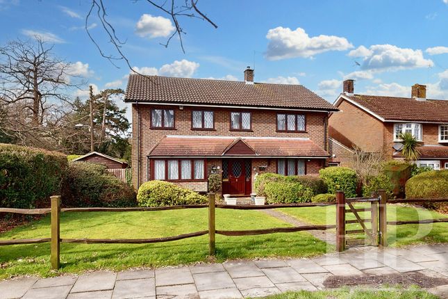 Thumbnail Detached house for sale in Ferring Close, Crawley