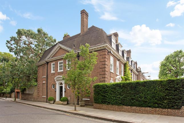 Thumbnail Property for sale in Ilchester Place, Kensington, London