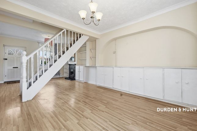 96 The Drive, Loughton photo 3