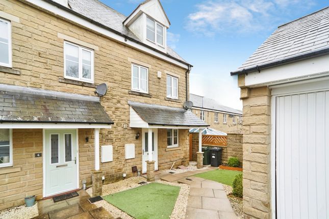 8, Birkshead Drive, Bradford photo 2