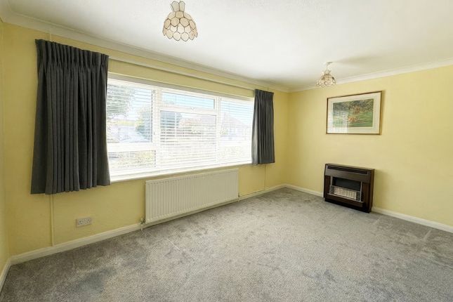 19, Ashton Gardens, Littlehampton photo 4