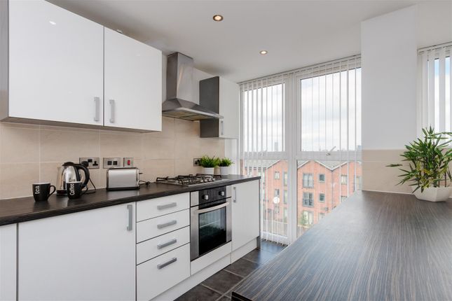 19 Cotton Square, Claremont Road, Manchester photo 4