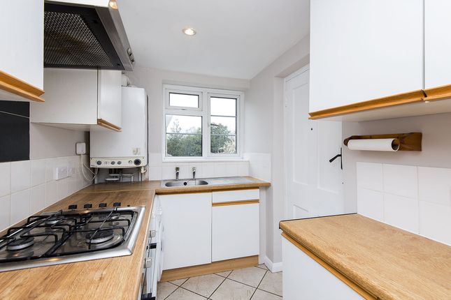 Richmond Road, RAYNES PARK photo 5