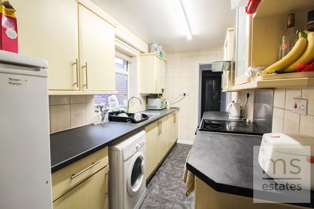 End terrace house to rent in Harley Street, Nottingham