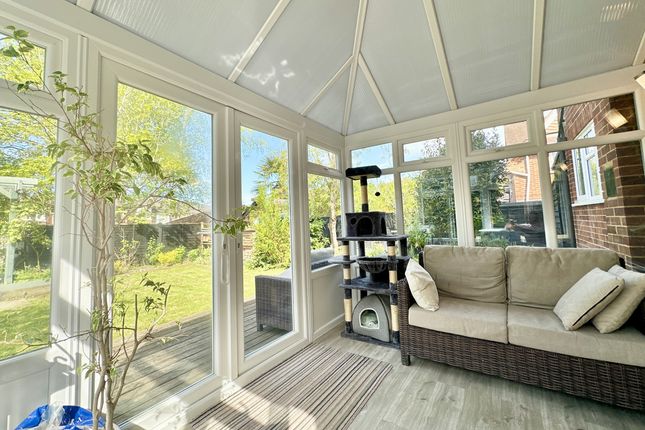 131a, Honey End Lane, Reading photo 4