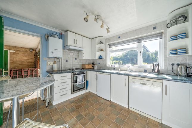 8, Lowther Close, Berkshire photo 3