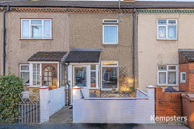 Thumbnail Terraced house for sale in Bedford Road, Grays