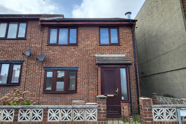 End terrace house to rent in Star Mill Lane, Chatham