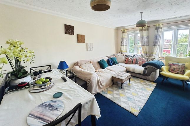 6, Acorn Way, Bedford photo 4