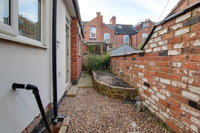 37 Oxford Road, Leicester photo 4