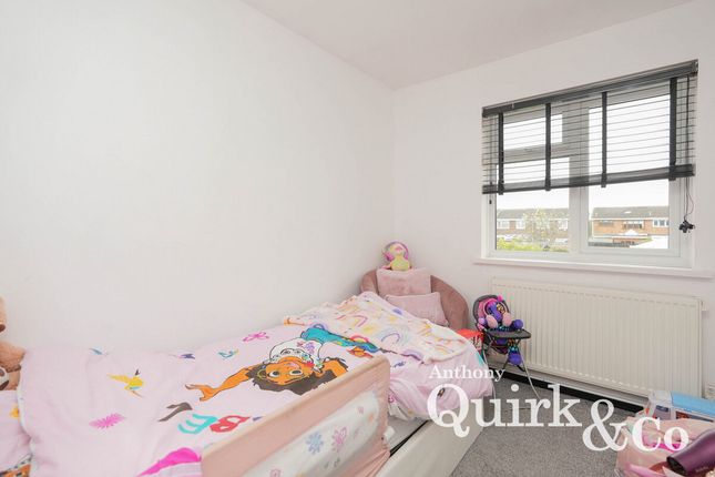 End terrace house for sale in Harvest Road, Canvey Island