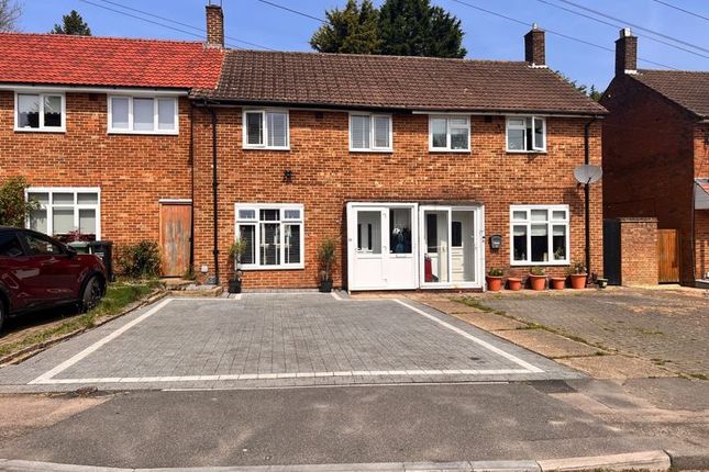 Thumbnail Terraced house for sale in Hatch Gardens, Tadworth