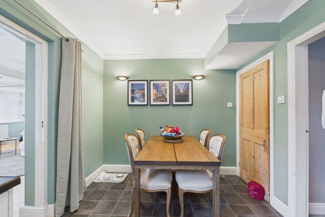 30, Helredale Road, Whitby photo 4