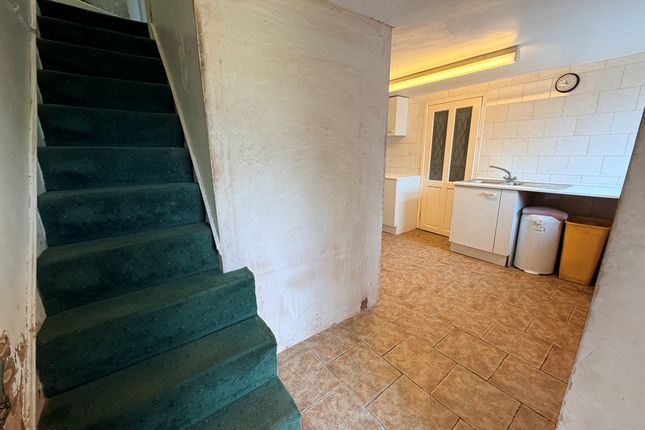 114, Wessenden Head Road, Holmfirth photo 4