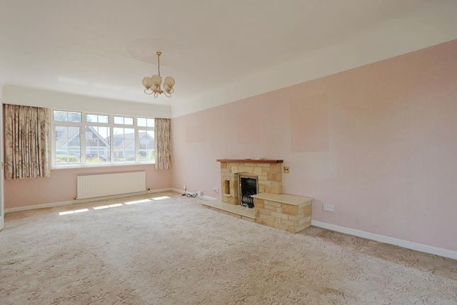 55, Dorset Avenue, Ferndown photo 4