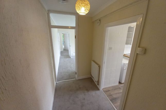 3/3 44 Keal Avenue, Glasgow photo 2