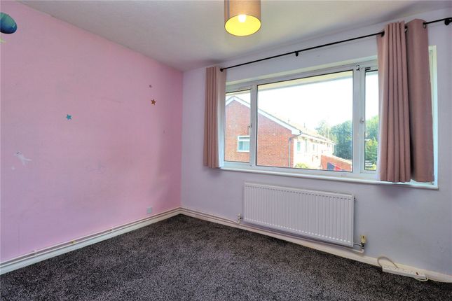 39, Oakfield, Surrey photo 4