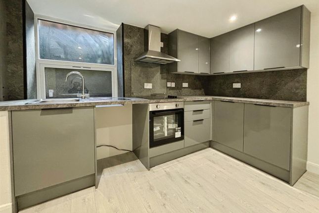 1, Ash Grove, Bradford photo 5