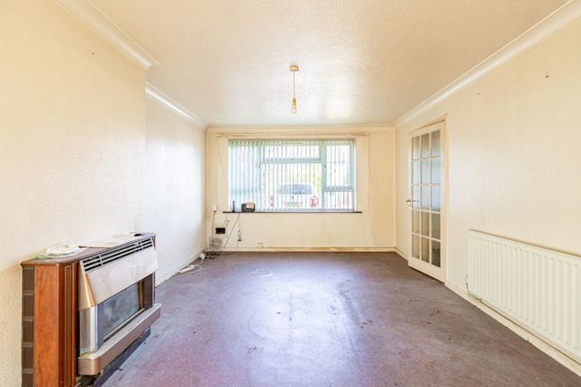 27 Waples Way, Dereham, Norfolk photo 4