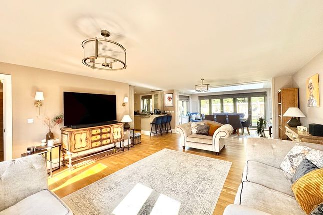 7, Kingston Court, Taunton photo 4