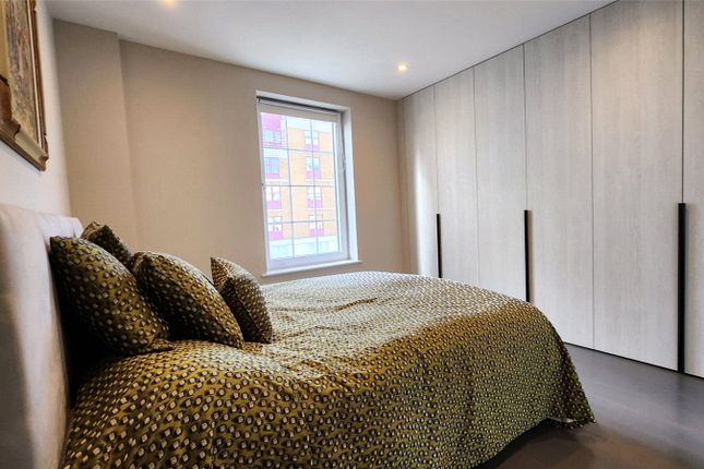 Carlyle Court, London photo 5