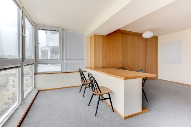 10e Bedford Towers, Kings Road, Brighton photo 5