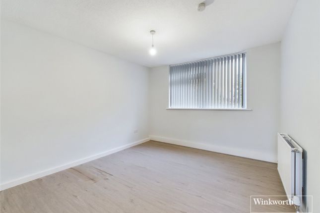 7,, Graham Lodge, Edgware photo 3