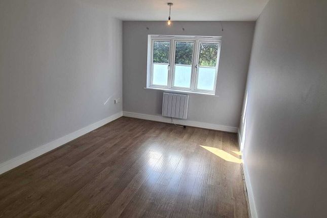 Flat 8, Cadwell Green, Cadwell Lane, Hitchin photo 2