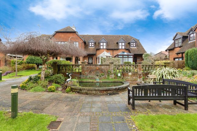 End terrace house for sale in Courtyard Gardens, Wrotham, Sevenoaks