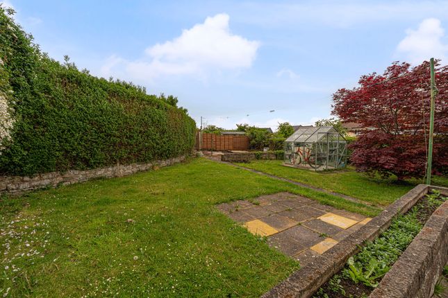 17 Henry Wood Close, Newport photo 4