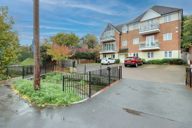 2, Fordview, High Wycombe photo 3