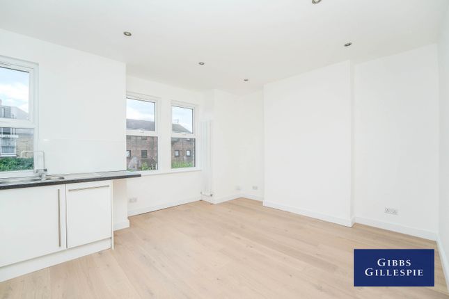 Darwin Road, Ealing photo 4