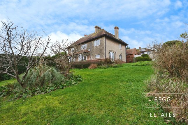 44 Upper Headland Park Road, Paignton photo 2