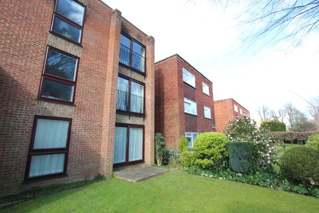 Thumbnail Flat to rent in Wellington Road, Enfield