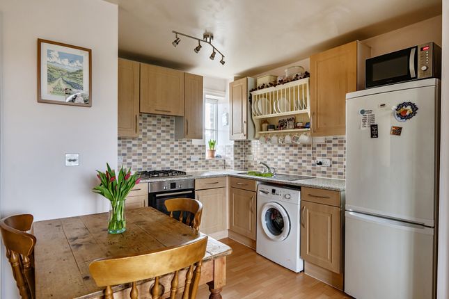 4, Baron Close, Bristol photo 3