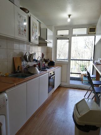 Thumbnail Room to rent in Solander Gardens, London