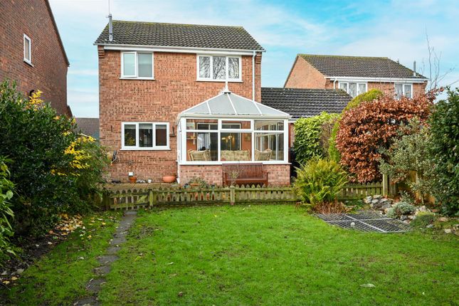 61, Potters Drive, Great Yarmouth photo 2