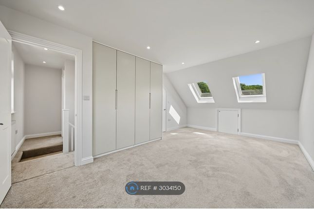 Castlewood Drive, Eltham, London photo 4