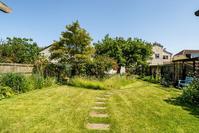 8, Badgeworth Lane, Cheltenham photo 4