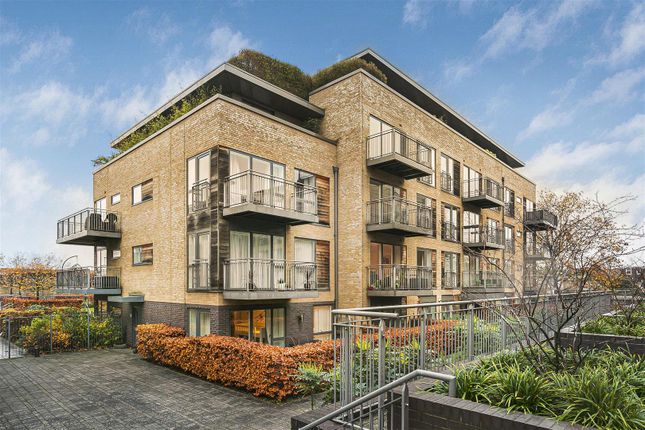 Flat for sale in Kingsley Walk, Cambridge