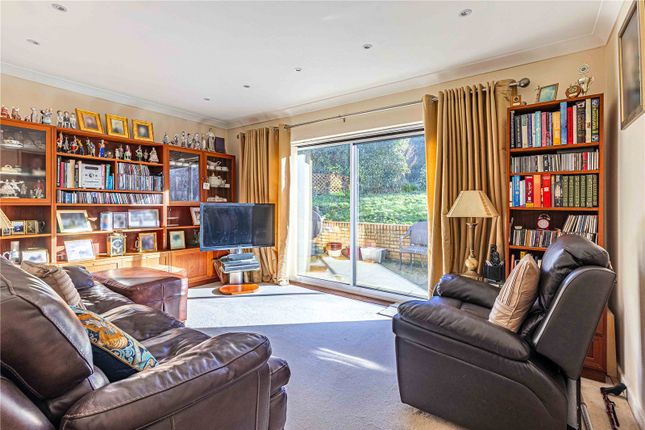 28, Clarks Mead, Hertfordshire photo 4