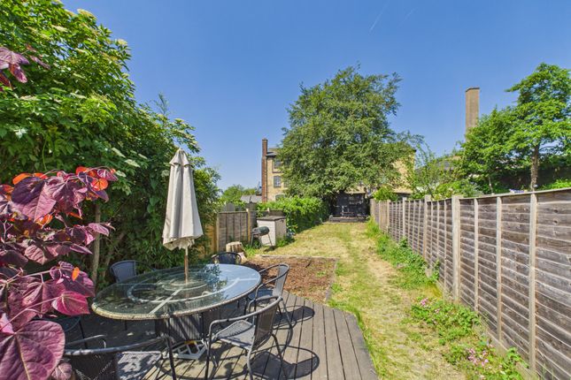 60 Totteridge Avenue, High Wycombe photo 3