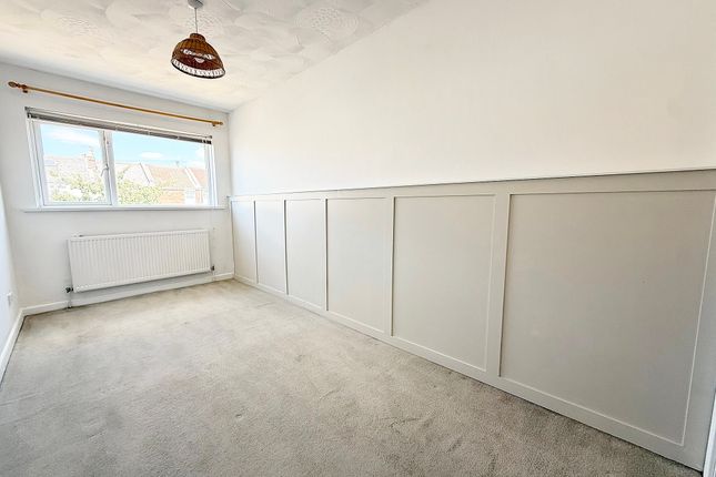24, Gruneisen Road, Portsmouth photo 3