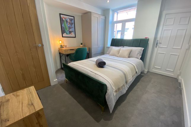 Whatsapp Image 2025-05-12 At 14.58.56_d5cc5Db7