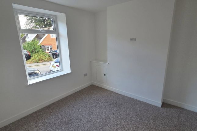4, Cae Nant Terrace, Neath photo 3
