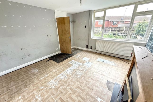 53 Peterway
Somercotes, 53 Peterway
Somercotes, Alfreton photo 4