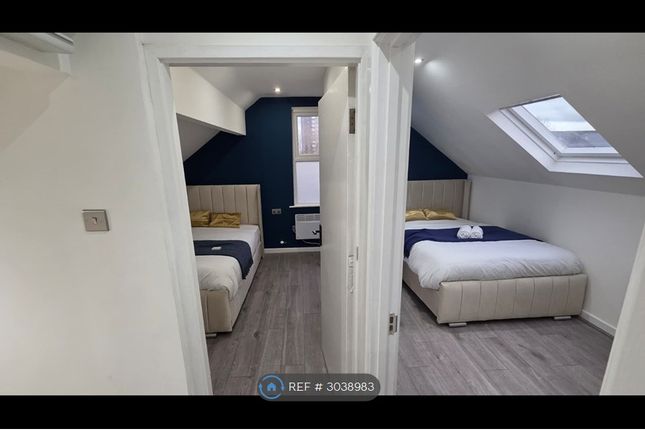 Wortley Lodge, Flat, Leeds photo 3